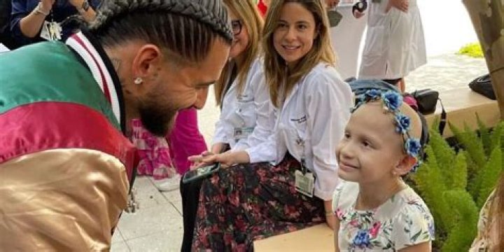 Maluma Celebrates Women of Baptist Health Miami Cancer Institute with Surprise Visit and New Song “La Reina”