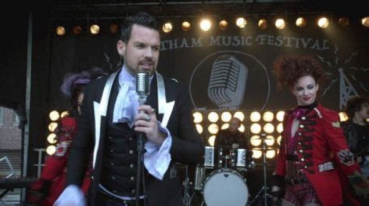 Who is Adam Sinclair Dating Now?