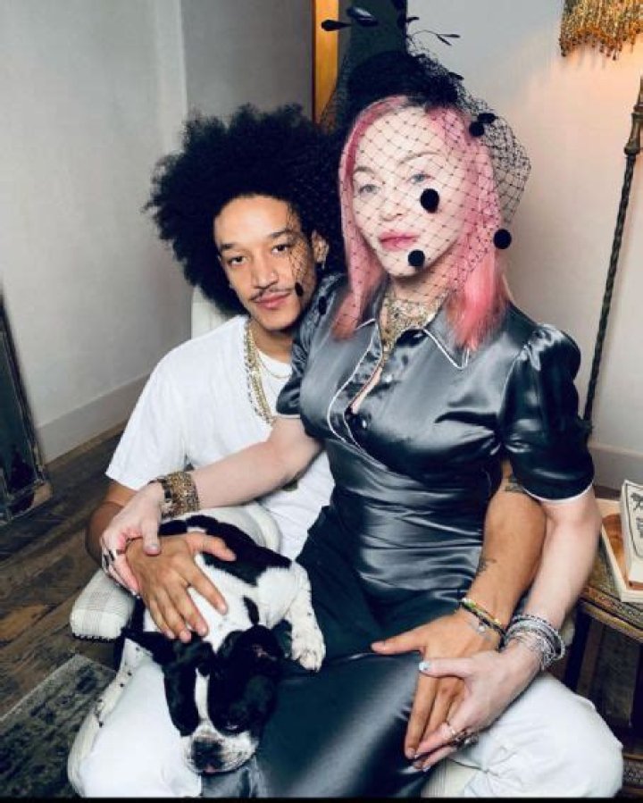 Who is Ahlamalik Williams Dating Now