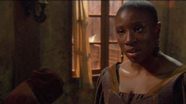 Who is Aisha Hinds Dating Now?