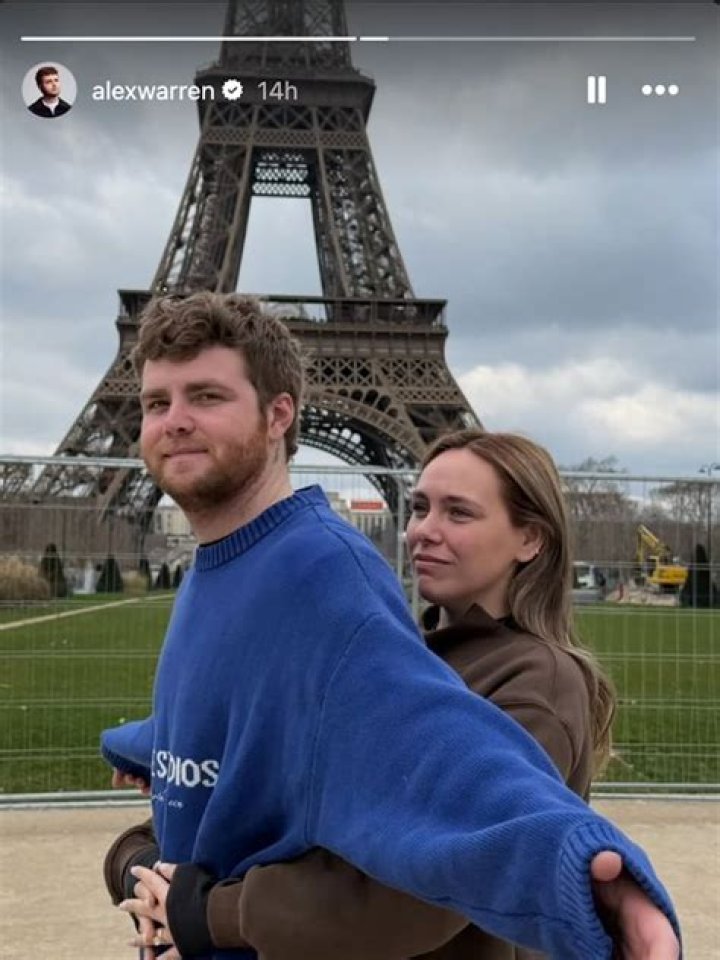 Who is Alex Esola Dating Now?