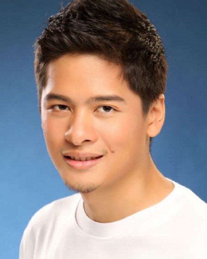 Who is Alex Medina Dating Now