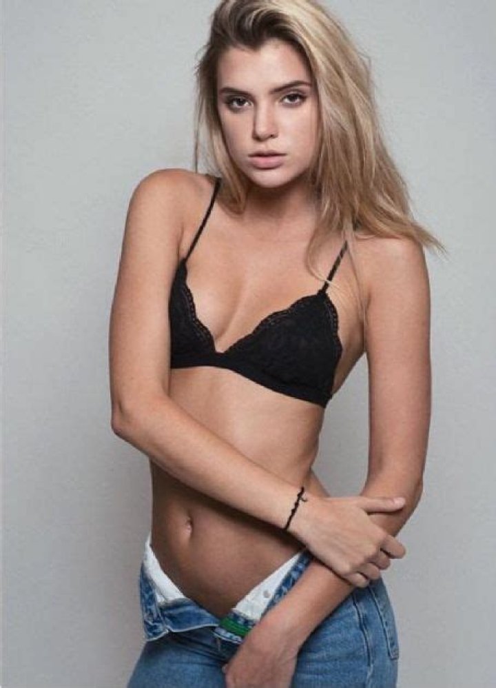 Who is Alissa Violet Dating Now