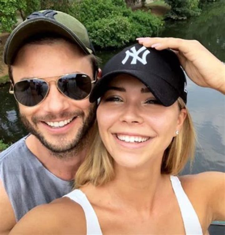 Who is Amadeo Leandro Dating Now