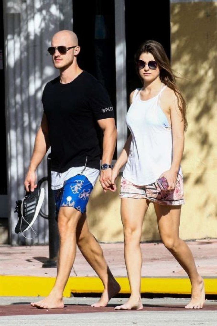 Who is Amanda Cerny Dating Now