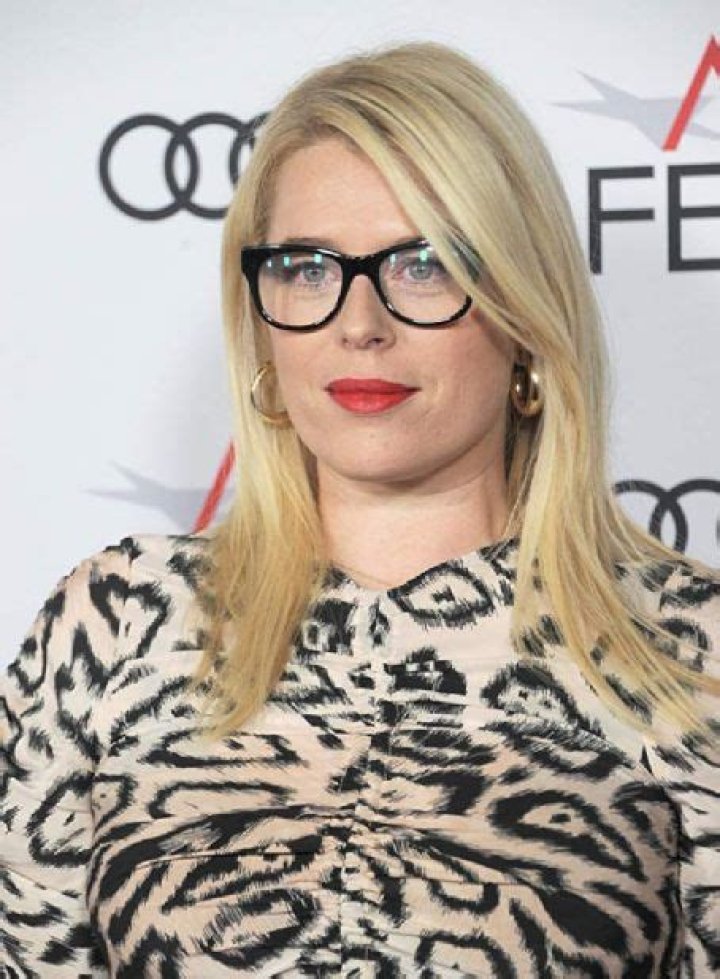 Who is Amanda de Cadenet Dating Now?