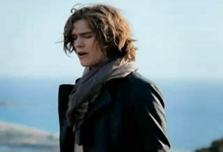 Who is Amaury Vassili Dating Now?