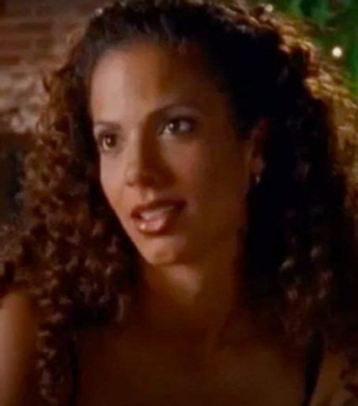 Who is Amy Hunter Dating Now?