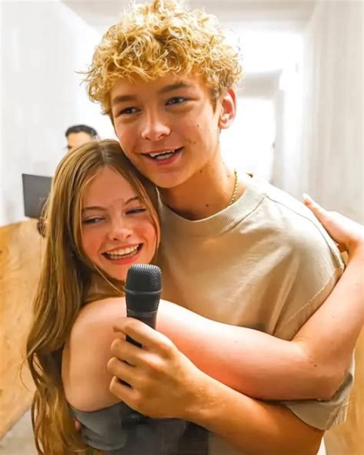 Who is Amy Roberts Dating Now?