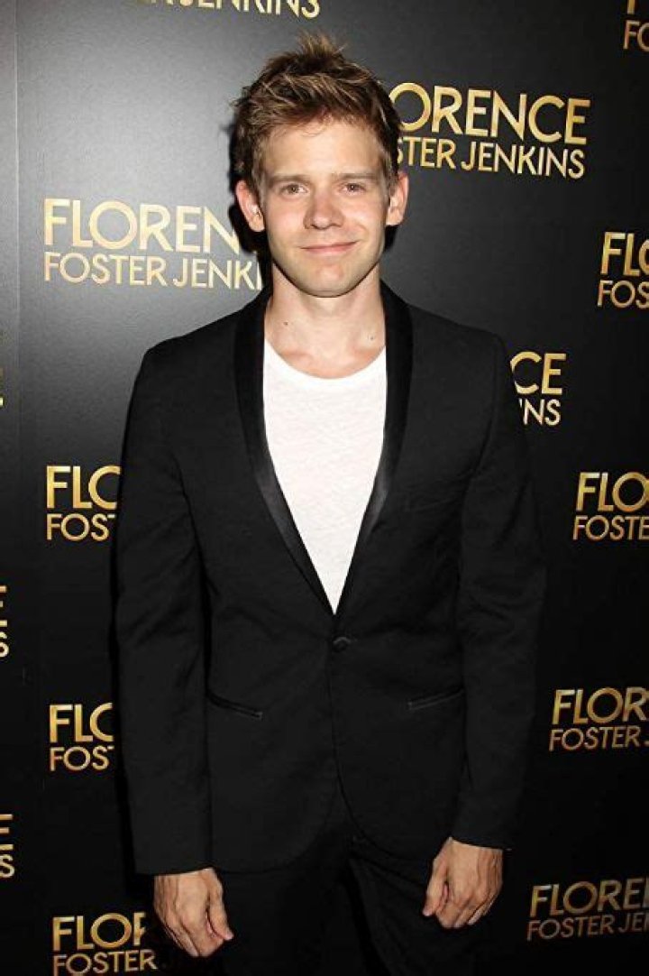 Who is Andrew Keenan-Bolger Dating Now?