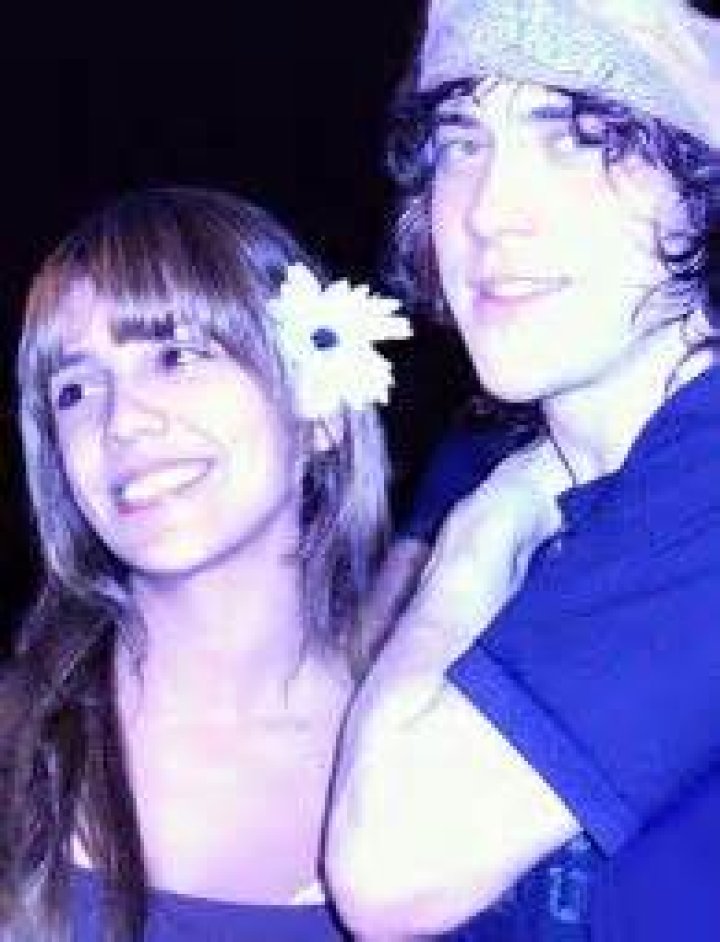 Who is Andrew Vanwyngarden Dating Now?