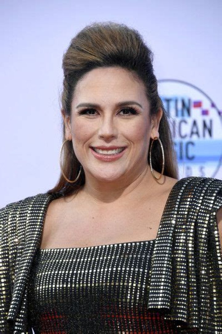 Who is Angelica Vale Dating Now