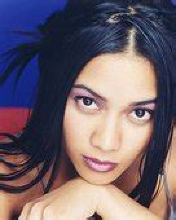 Who is Anggun Dating Now?