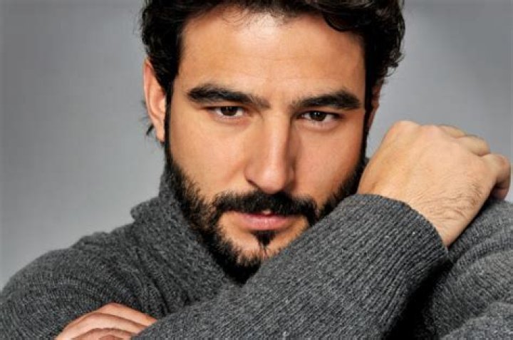 Who is Antonio Velázquez Dating Now?