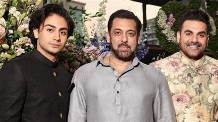 Who is Arhaan Khan Dating Now?