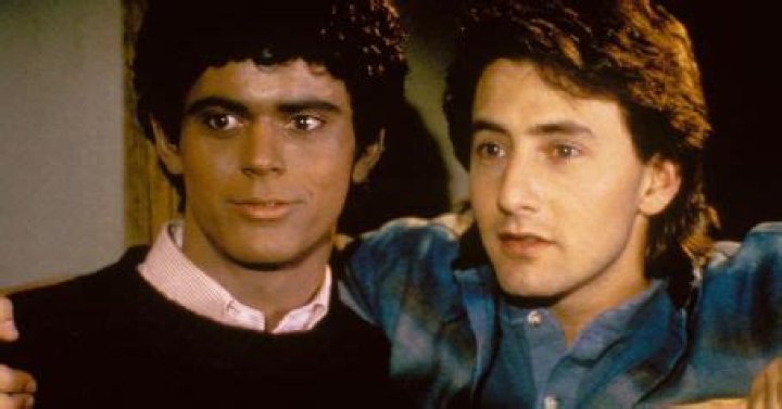 Who is Arye Gross Dating Now?