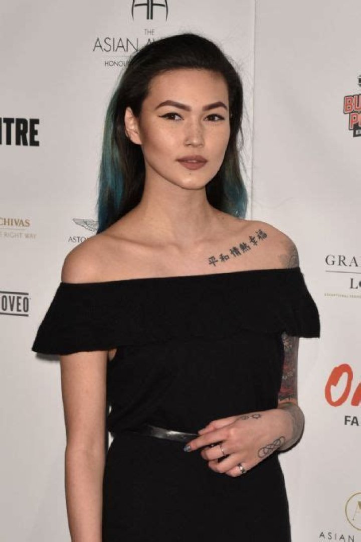 Who is Asami Zdrenka Dating Now?