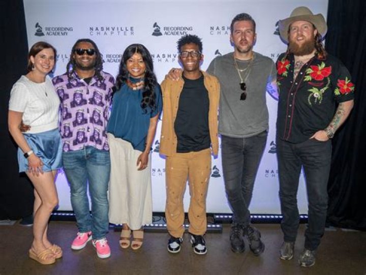 Who is Ashlee Feldman Dating Now