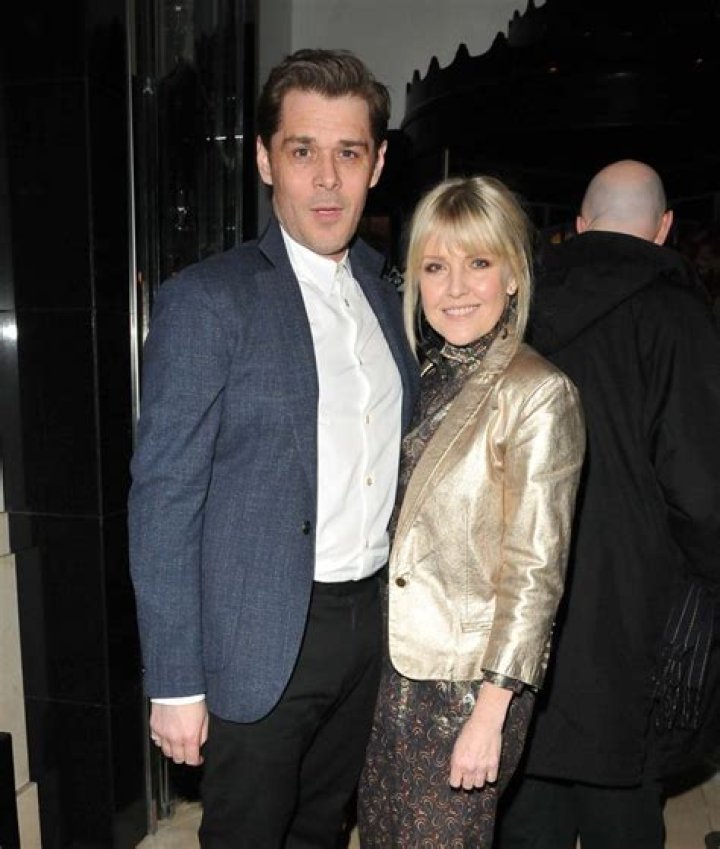 Who is Ashley Jensen Dating Now