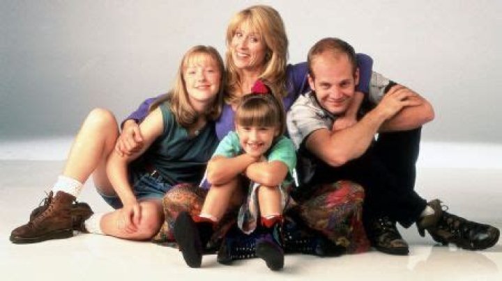 Who is Ashley Johnson Dating Now?