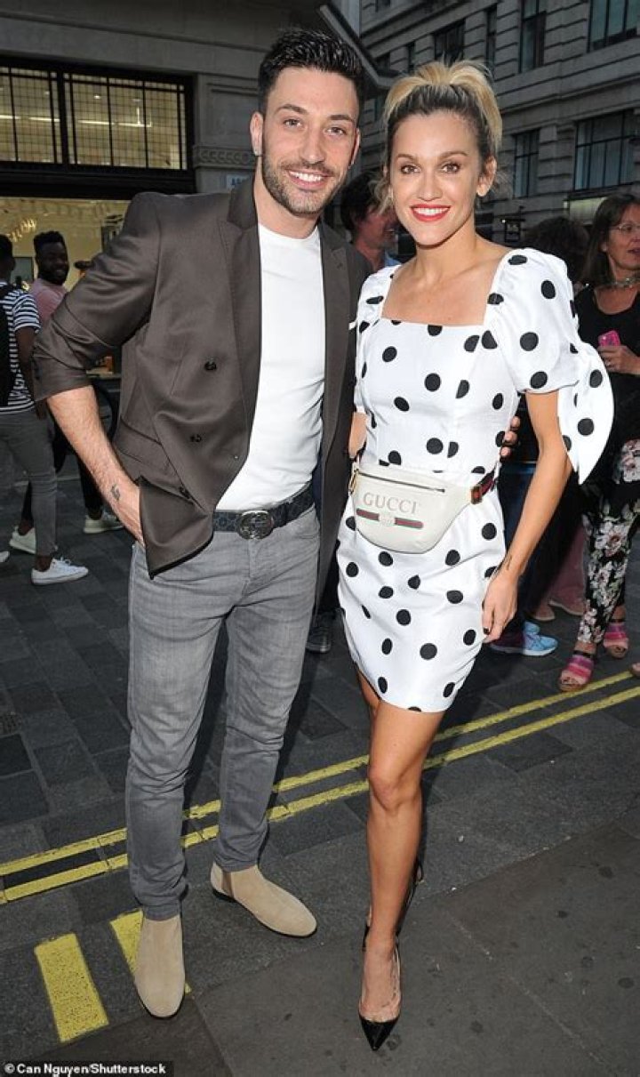 Who is Ashley Roberts Dating Now