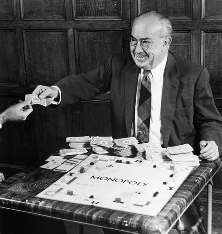 Who is Augie Isaac Dating Now?