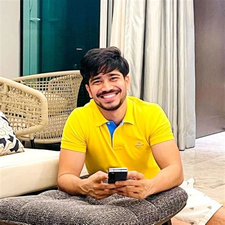 Who is Azhar Ali Dating Now