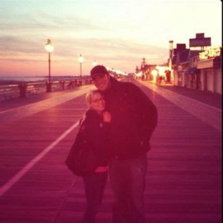 Who is Benjamin Burnley Dating Now