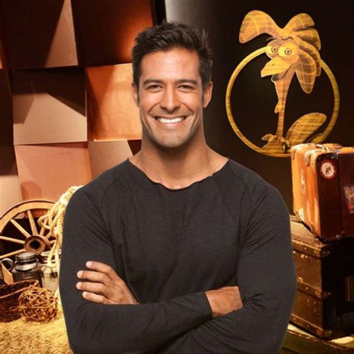 Who is Beto Malfacini Dating Now?