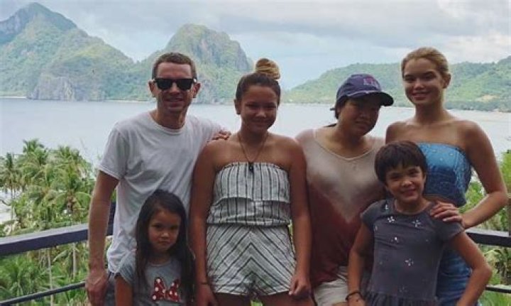 Who is Bless Berelc Dating Now