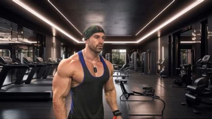 Who is Bradley Martyn Dating Now