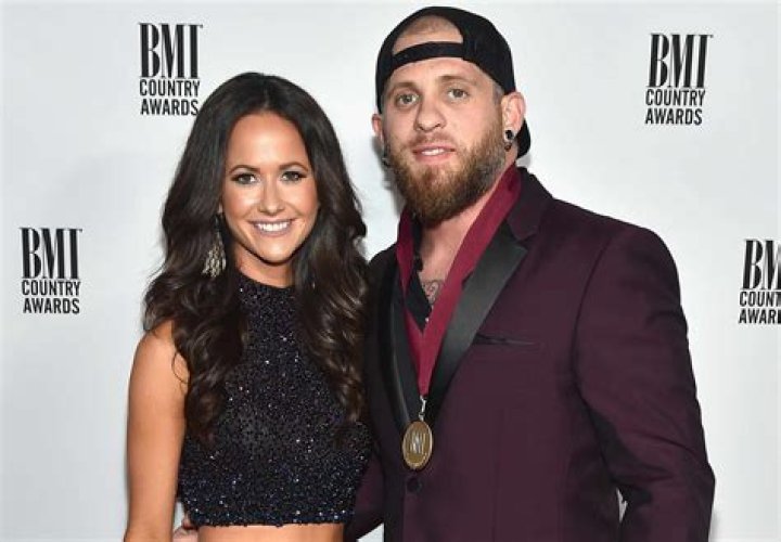 Who is Brantley Gilbert Dating Now