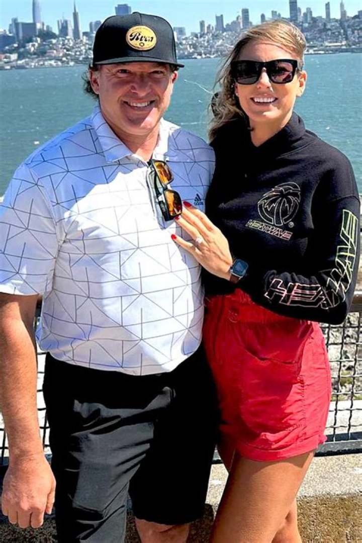 Who is Brian Pruett Dating Now