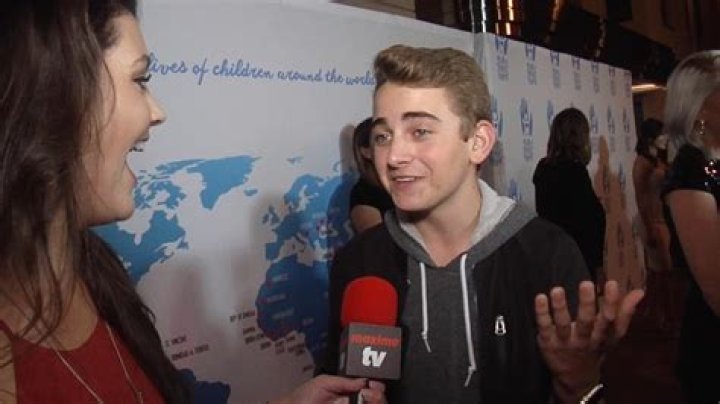 Who is Buddy Handleson Dating Now