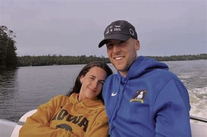 Who is Caitlin Bea Dating Now?