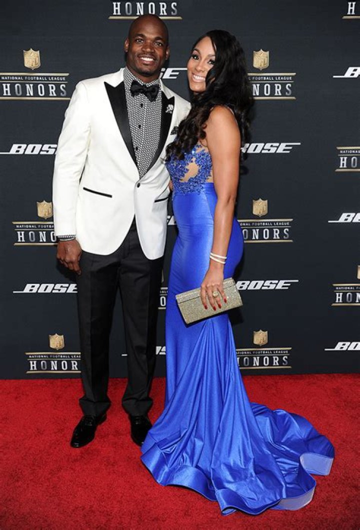 Who is Carla Peterson Dating Now?