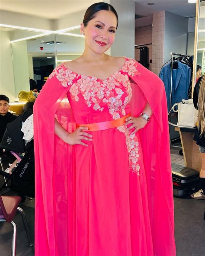 Who is Carol Banawa Dating Now?