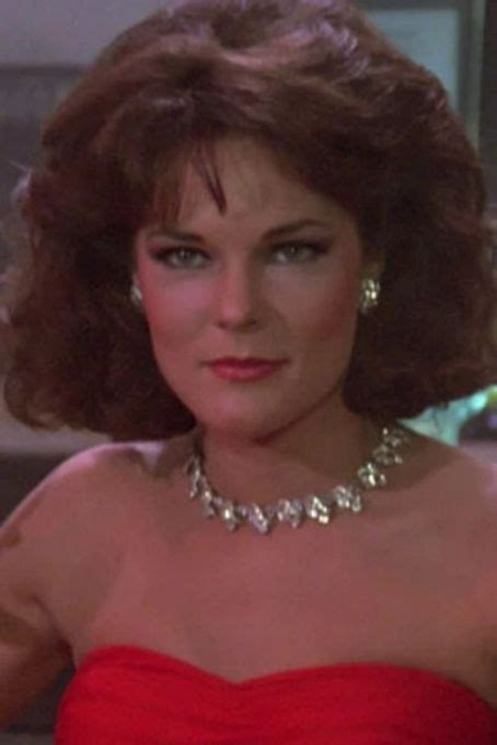 Who is Carolyn McCormick Dating Now