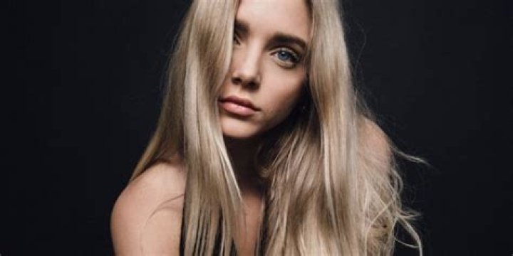 Who is Casimere Jollette Dating Now?