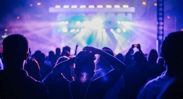 Who is CASisDEAD Dating Now?