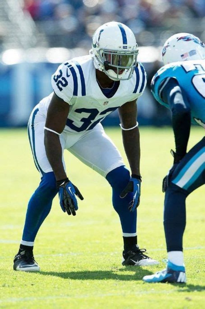 Who is Cassius Vaughn Dating Now?