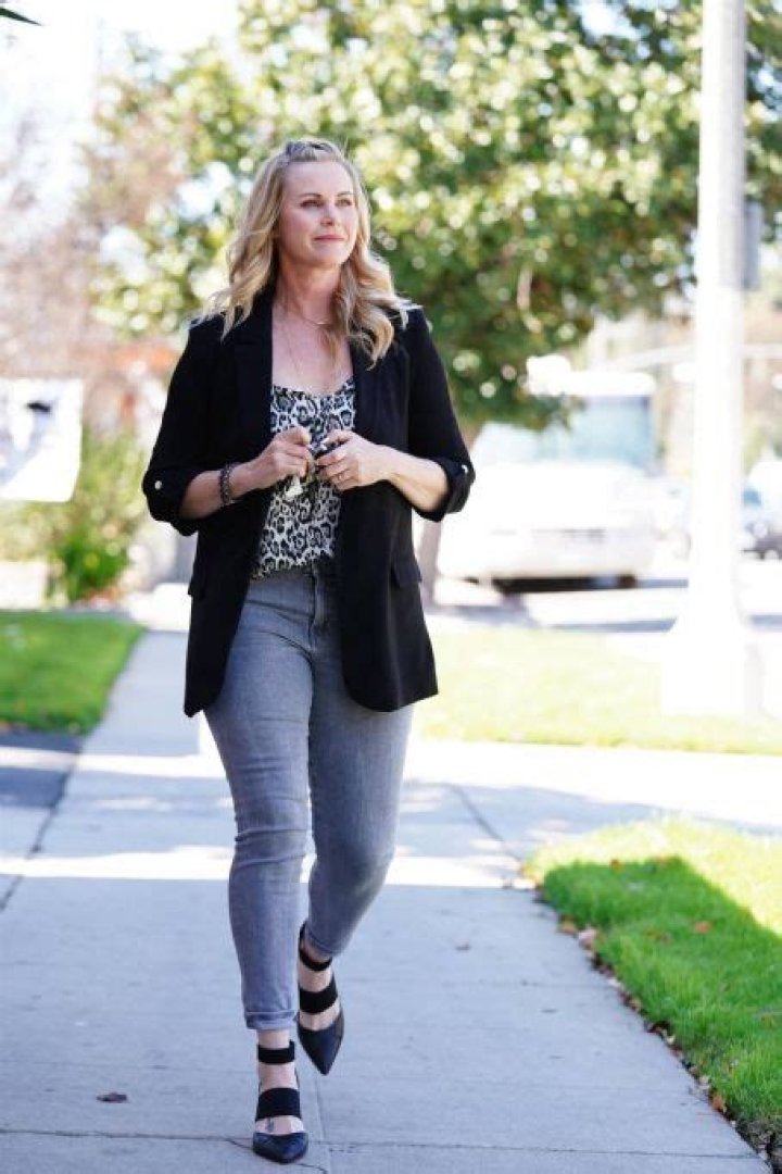 Who is Catherine Sutherland Dating Now