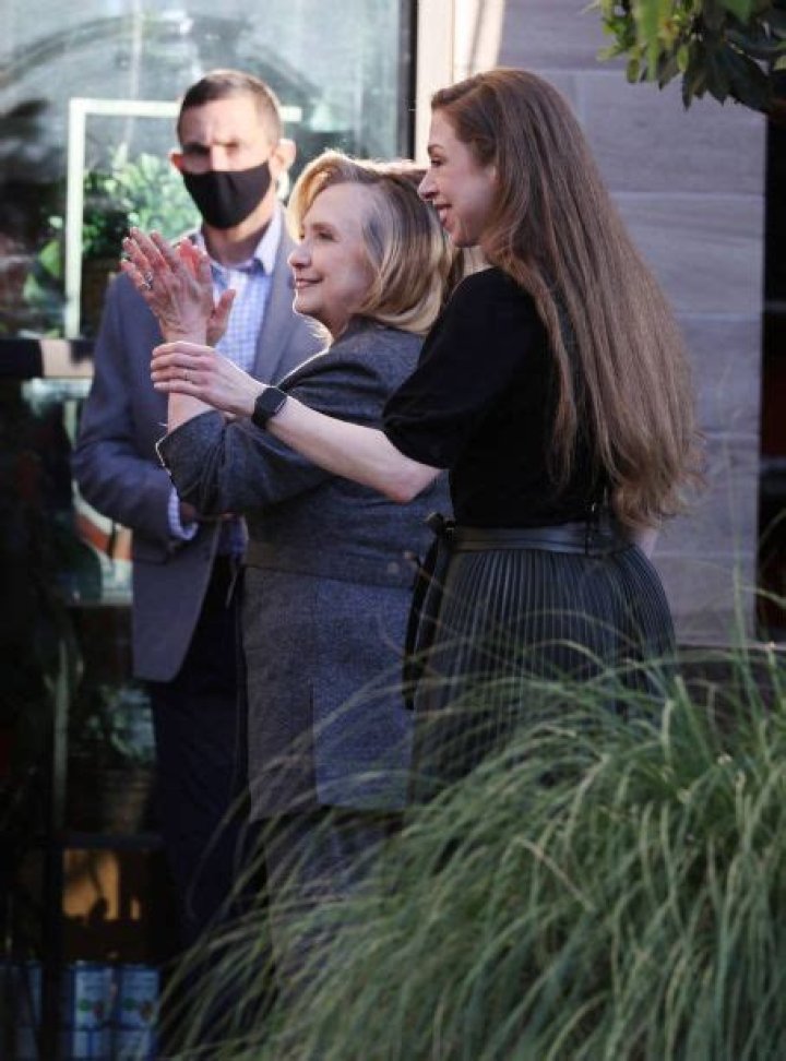 Who is Chelsea Clinton Dating Now