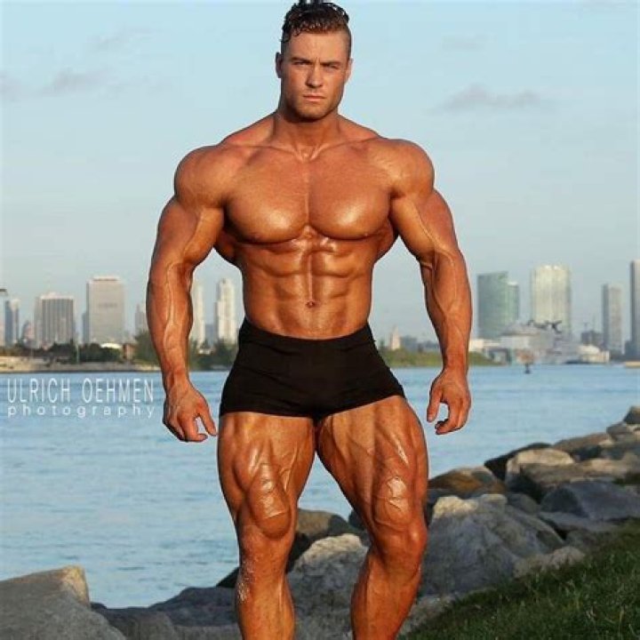 Who is Chris Bumstead Dating Now