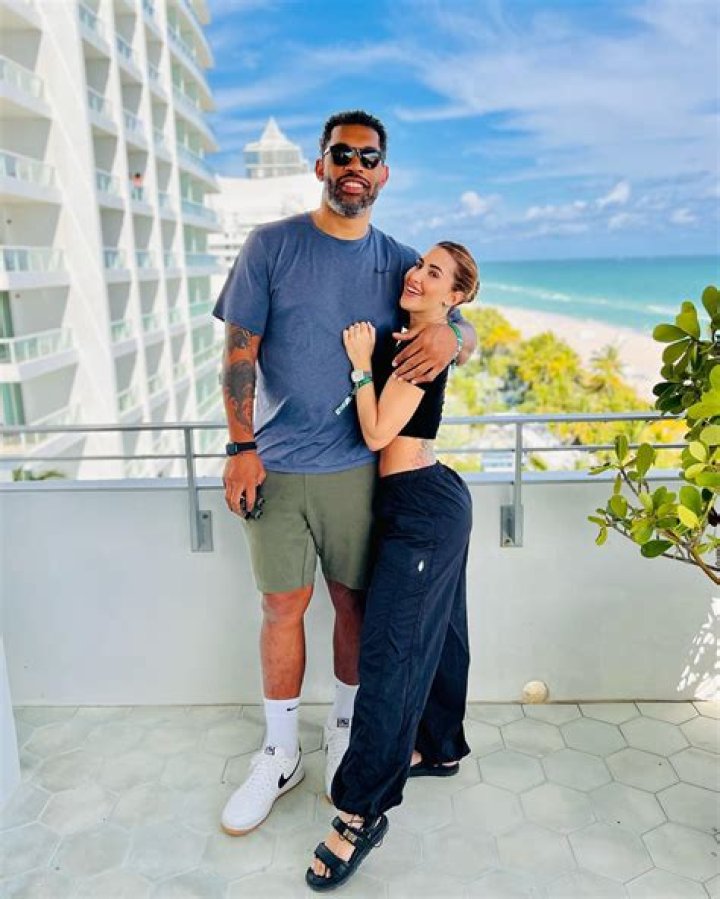 Who is Claudia Sampedro Dating Now