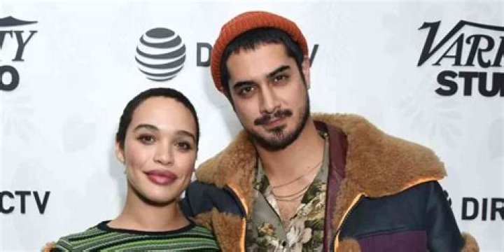 Who is Cleopatra Coleman Dating Now