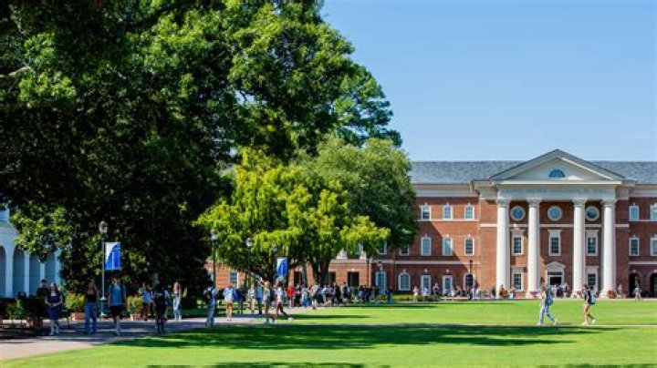 Who is Cnu Dating Now?