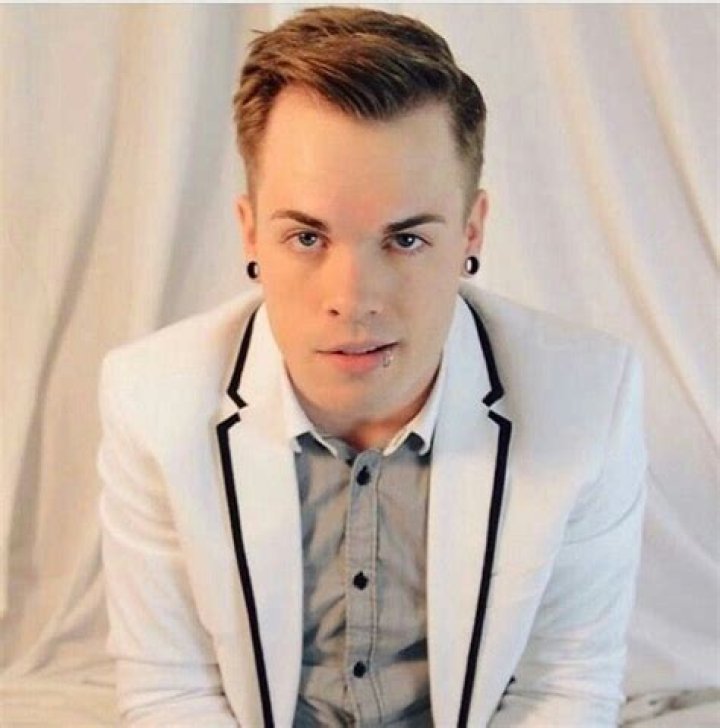 Who is Cody Carson Dating Now