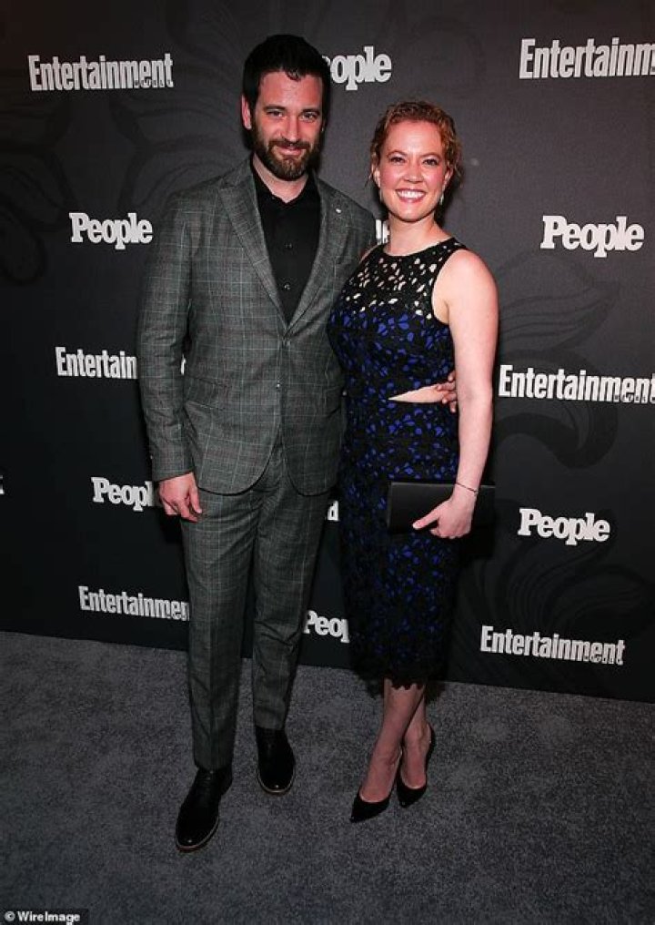 Who is Colin Donnell Dating Now