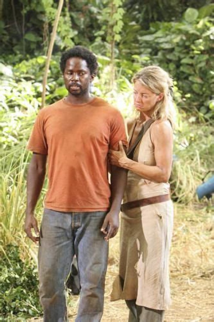 Who is Cynthia Watros Dating Now